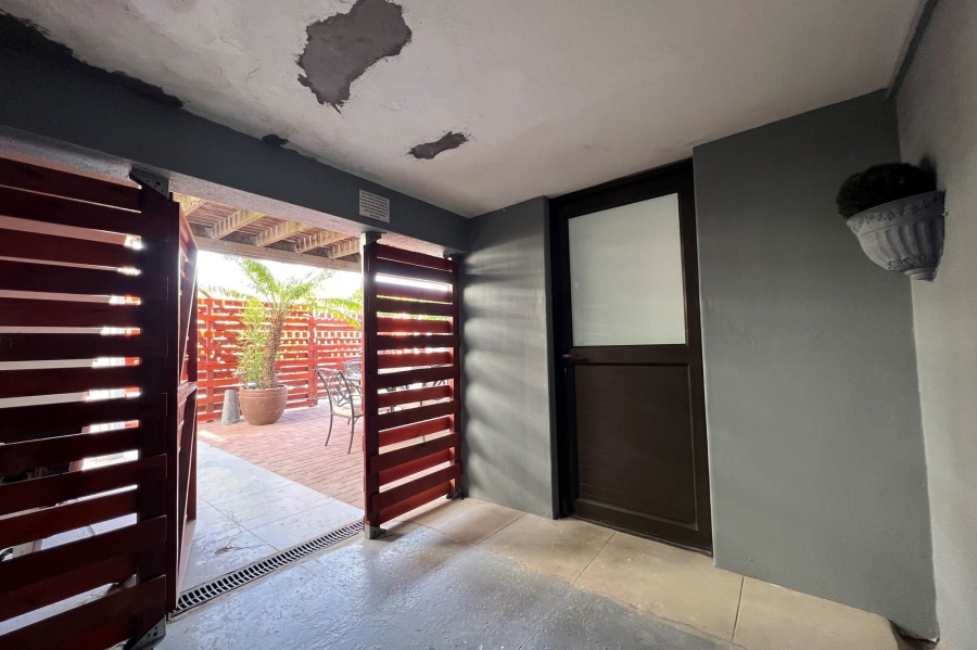 1 Bedroom Property for Sale in Flamingo Vlei Western Cape